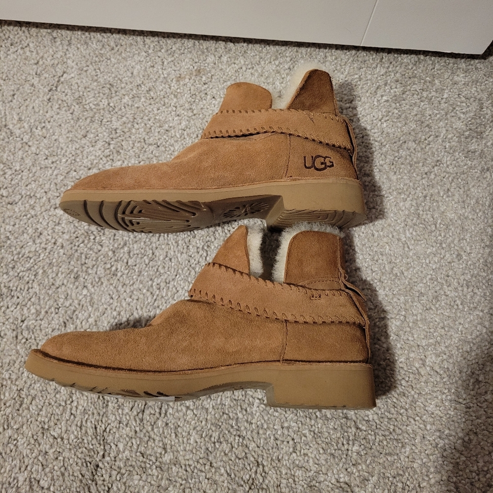 Ugg booties - Picture 5 of 9